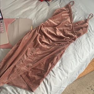 Women’s mauve dress (velour)